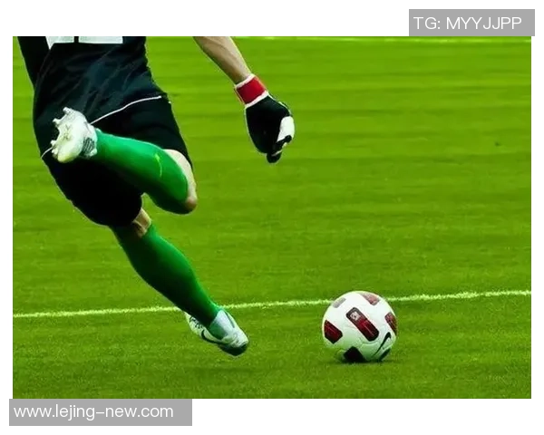 现代足球运动的起源与发展历程探讨及其对全球体育文化的影响